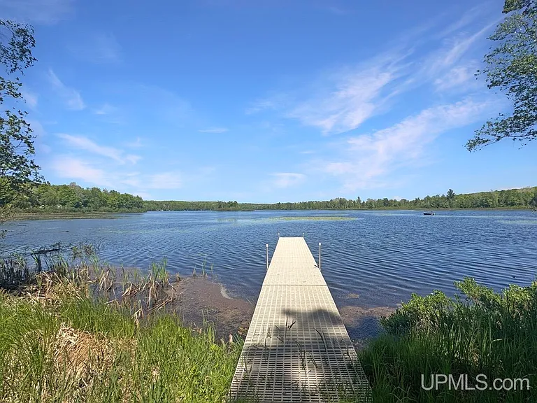 Twenty-Two Acres on Buck Lake, Deep in Iron County