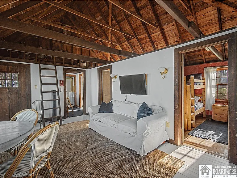 A Toymaker's Legacy Cottage on Lake Erie in Fredonia