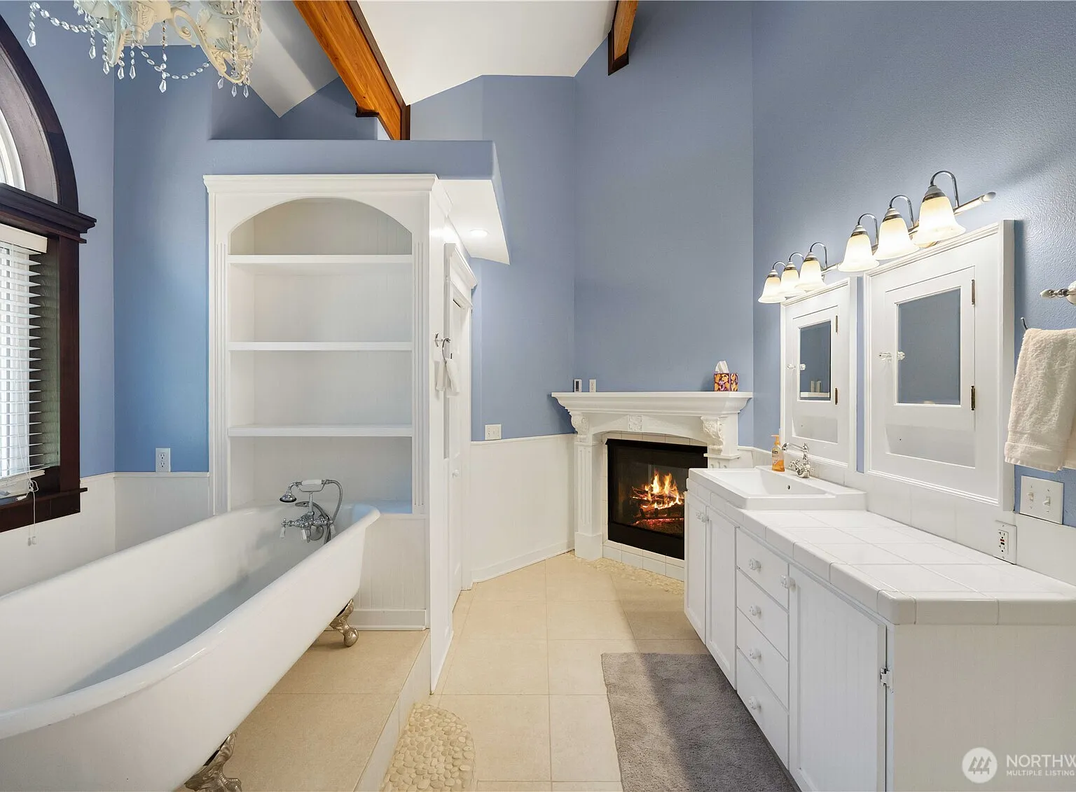 The Tenmile Lake Estate with Its Own Boat Slip and Guest Cabin