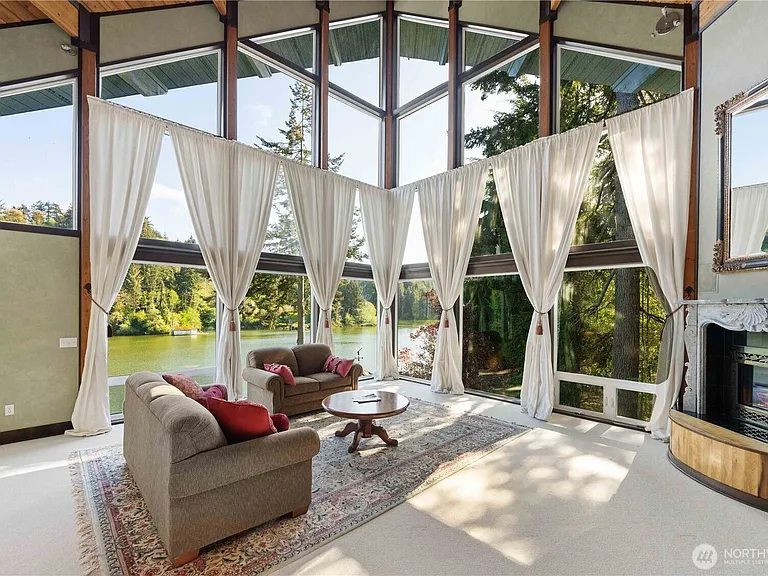 The Tenmile Lake Estate with Its Own Boat Slip and Guest Cabin