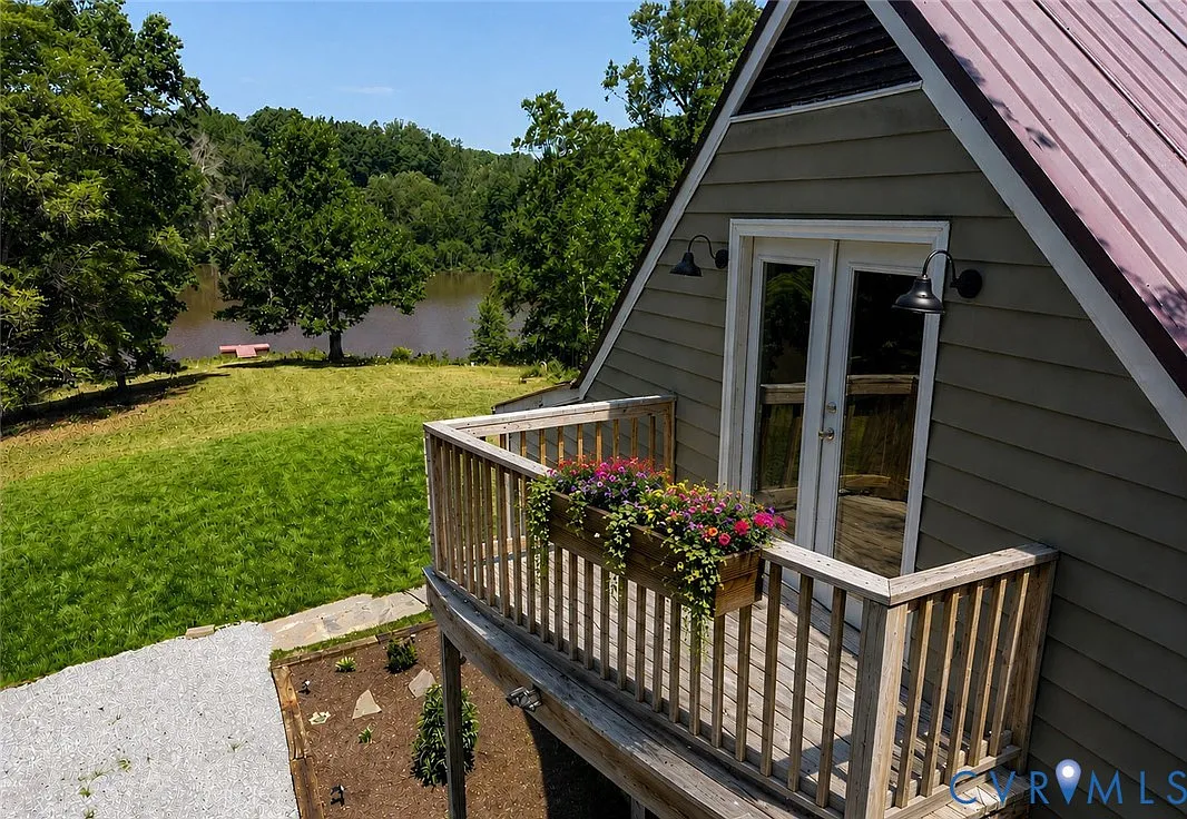 Forty-Two Acres and a Private Lake in Southside